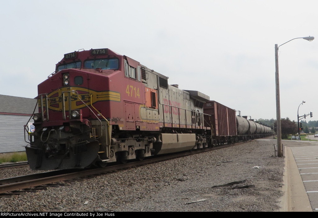 BNSF 4714 DPU